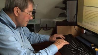 Parkinsons 'opens a new world' for a Manx poet