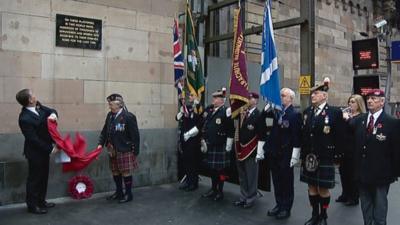 Plaque unveiled in Central Station