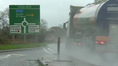 A40 road sign