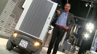 BBC Click's Dan Simmons with a 5G prototype