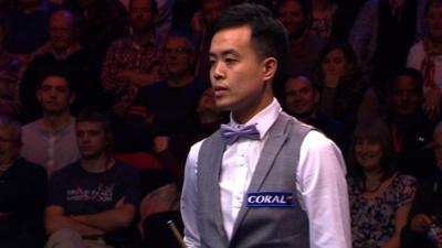 Marco Fu at the UK Snooker Championship