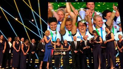 England women win team award