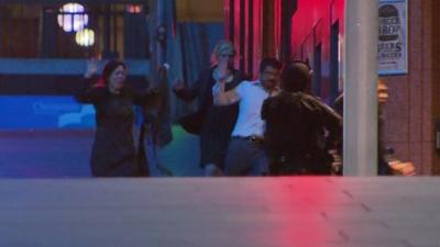 People flee Sydney cafe siege