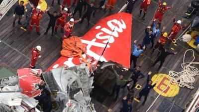 AirAsia QZ8501 plane tail is recovered