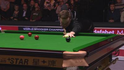 Shaun Murphy in action