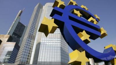 Euro sign outside the ECB