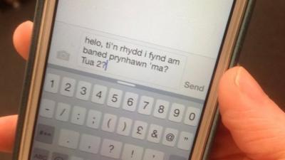 A text message in Welsh