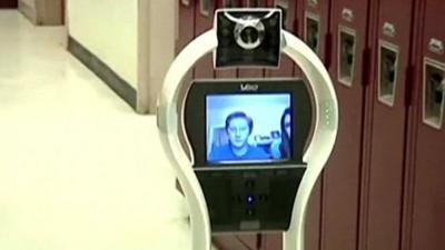 The robot that goes to school