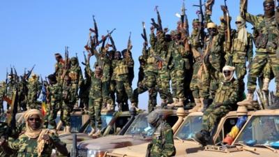 Chadian soldiers gather