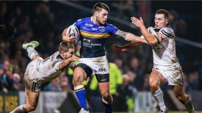 Tom Briscoe scores the Super League Show's Try of the Week in Leeds Rhino's 38-6 win over Widnes Vikings