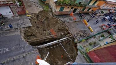 A sinkhole in Naples