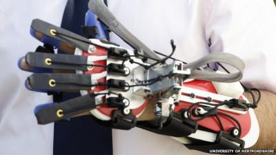 Robotic glove