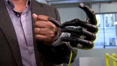 Robotic hand