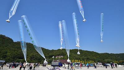Balloons carrying material to North Korea
