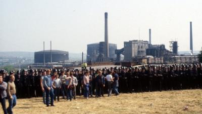 Police and striking miners clash