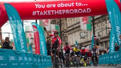 Velothon Wales 2015 start