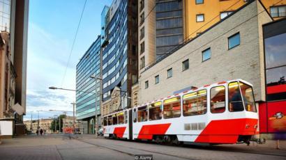Bus en Tallin, Estonia
