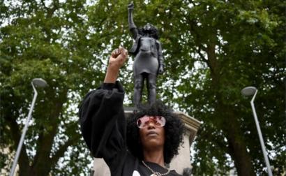 Jen Reid: Black Lives Matter statue to go from Colston plinth ...