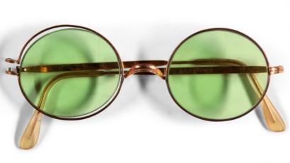 John Lennon S Sunglasses Sell For 137 000 Bbc News