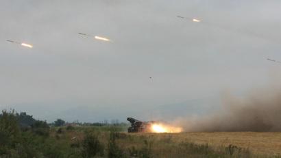Грузинские реактивные установки неподалеку от Цхинвали. Снимок сделан 8 августа