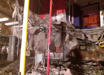 Tenerife Nightclub Dancefloor Collapses Injuring 40 Bbc News