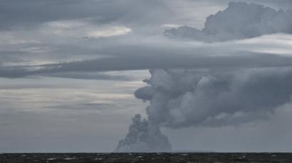 Anak Krakatau Indonesian Volcano S Dramatic Collapse Bbc News