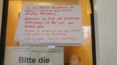 Lời mời của người tình nguyện giúp mua sắm cho công dân cao niên phải cách ly