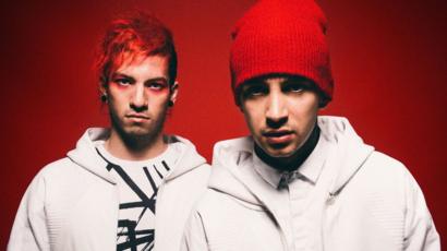 how much money does twenty one pilots make a year