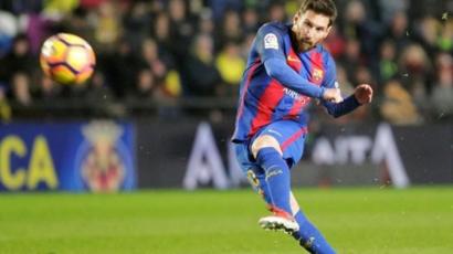 Barcelona Za Ta Yi Nazari Kan Kara Wa Messi Albashi Bbc News Hausa