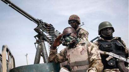 An Hana Sojin Nigeria Wallafa Hotuna A Intanet Bbc News Hausa