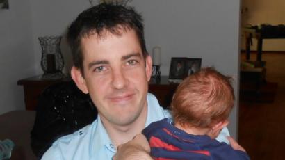 No One Asks New Dads How They Re Feeling At Work Bbc News