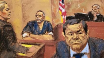 Alex Cifuentes y "El Chapo" durante el juicio.