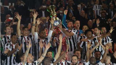 Coupe Ditalie La Juventus écrase Milan Bbc News Afrique