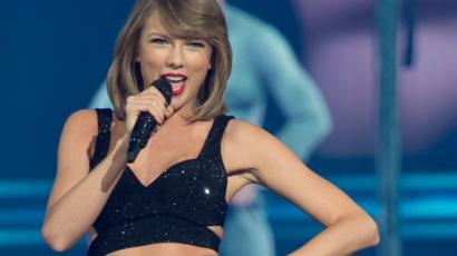 Taylor Swift Sued Over Shake It Off Lyrics Bbc News