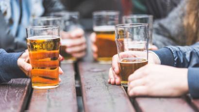 Síntoma de diabetes y alcoholismo