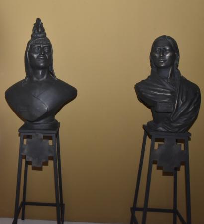 Los bustos de Tupac Katari y Bartolina Sisa
