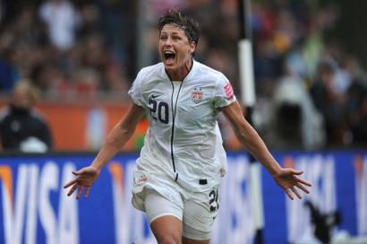 Us Women Football Stars Back Disqualified Girl Bbc News