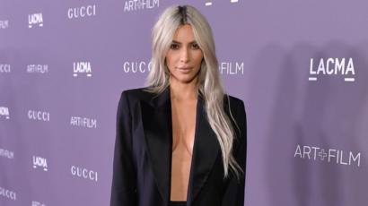 Kim Kardashian Shares The First Photo Of Baby Chicago Bbc News