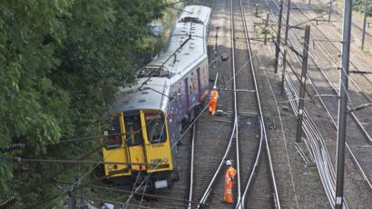 Train Derailment At Welwyn Garden City Leads To Delays Bbc News