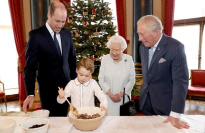 the royals christmas 2020 Royal Family Christmas Pudding Photos Five Things To Spot Bbc News the royals christmas 2020