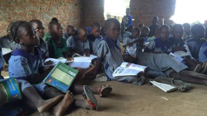 Are Laptops More Important Than Desks In Kenya S Schools Bbc News