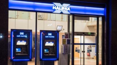 Lloyds Boss Says Scottish Bank Branches Here For Decades Bbc News