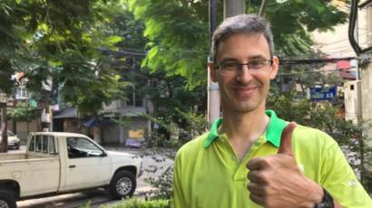 Douglas Snyder, chuyên viên về thiết kế xây dựng xanh và là Tổng giám đốc Keep Hanoi Clean nói: "Với việc tập trung vào các giải pháp, hy vọng chúng ta có thể hít thở dễ dàng hơn ở thành phố tuyệt vời này."