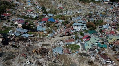 Evakuasi Korban Bencana Gempa Dan Tsunami Di Sulawesi Tengah