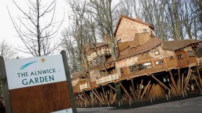 Alnwick Garden S 8 5m Council Loan Suspended Bbc News