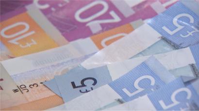 Mp Lodges Bill To Boost Status Of Scottish Banknotes In Uk Bbc