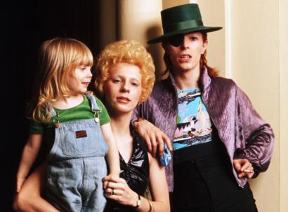 David Bowie S Anthem For The Outsider Bbc News