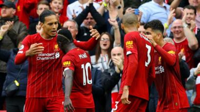 Liverpool Za Ta Kafa Tarihi A Old Traford Bbc News Hausa