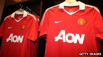 manchester united jersey london