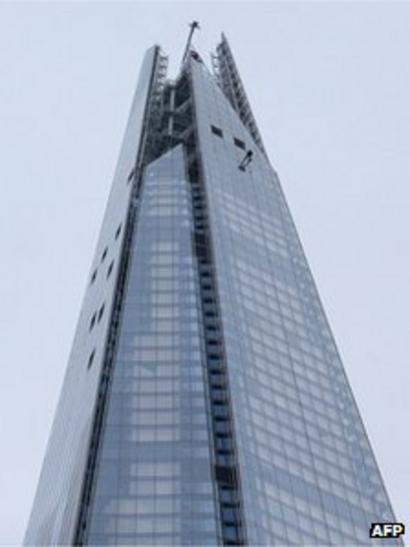 Duke Of York Abseils Down London S Shard Skyscraper Bbc News
